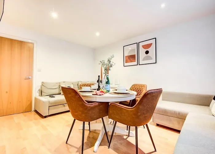 Tower Bridge Apartment